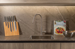 Stainless steel kitchen tap Mizzo Trigo with Spray - Brush function