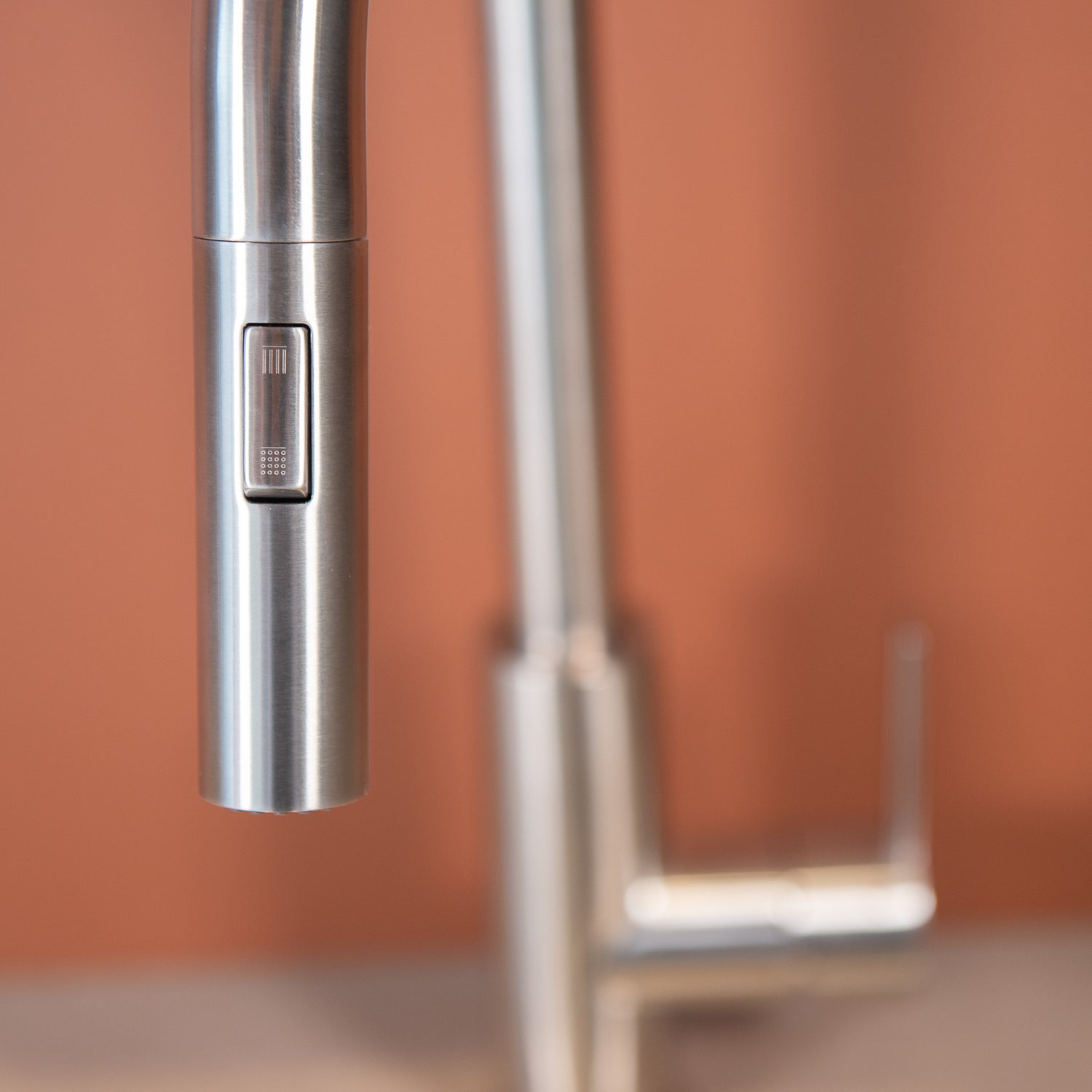Stainless steel kitchen tap Mizzo Trigo with Spray - Brush function