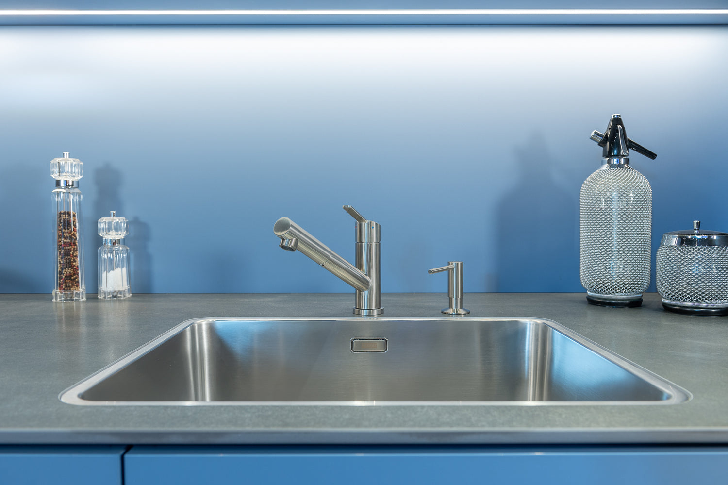 Mizzo Patro kitchen tap brushed steel