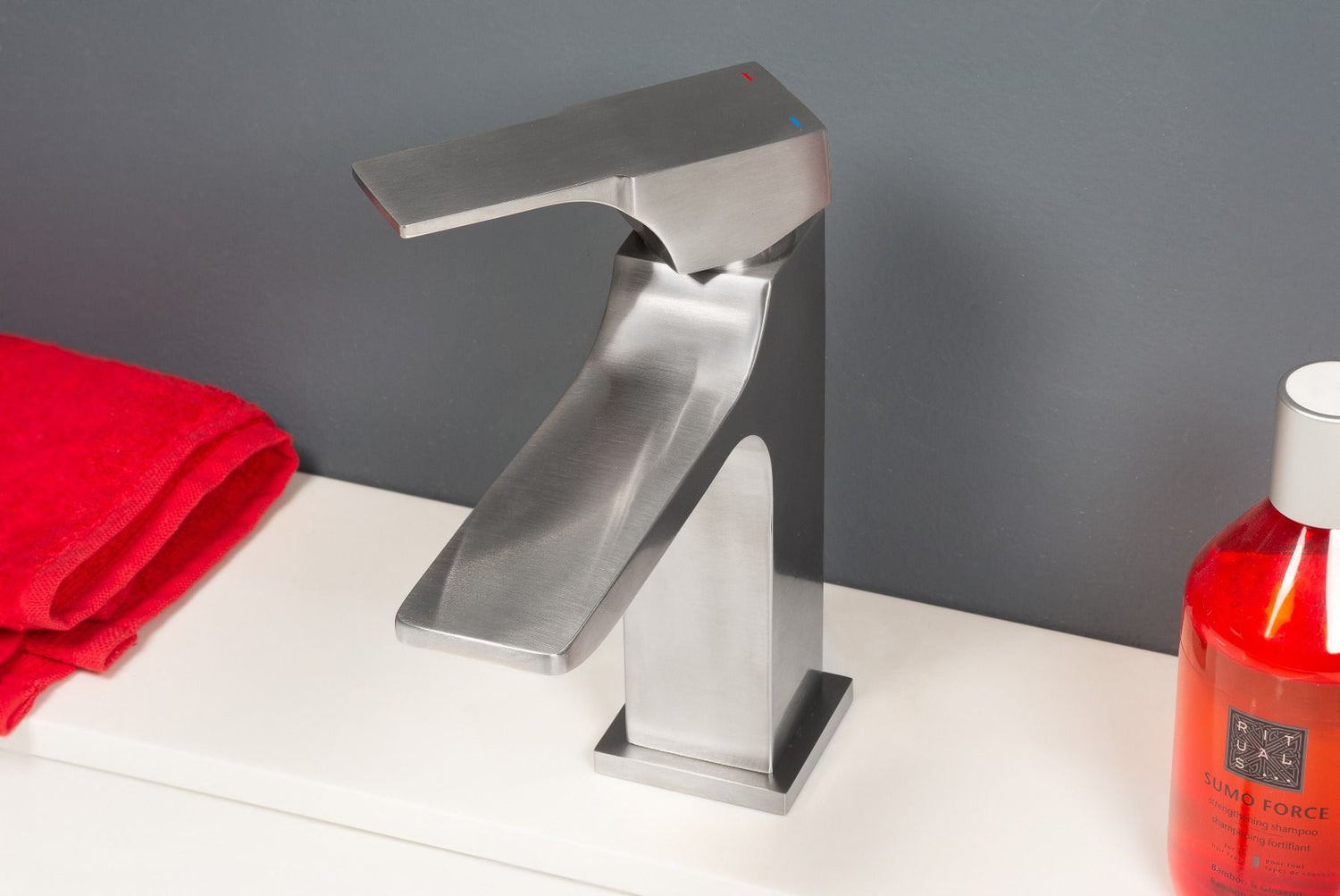 Stainless steel bathroom tap Mizzo Flucto